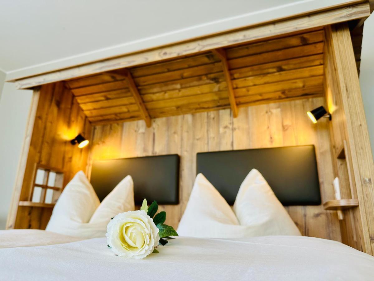 Hotel - Restaurant Berghof Berghausen  Dış mekan fotoğraf